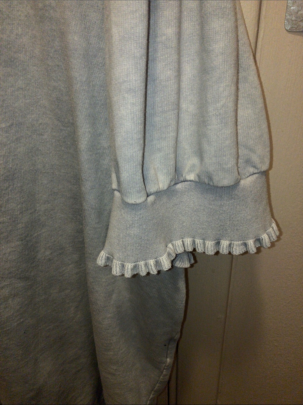 Jane and Delancey Light Bluish Gray Washed V-Neck Ruffle Sleeve Top 2X - Picture 3 of 3